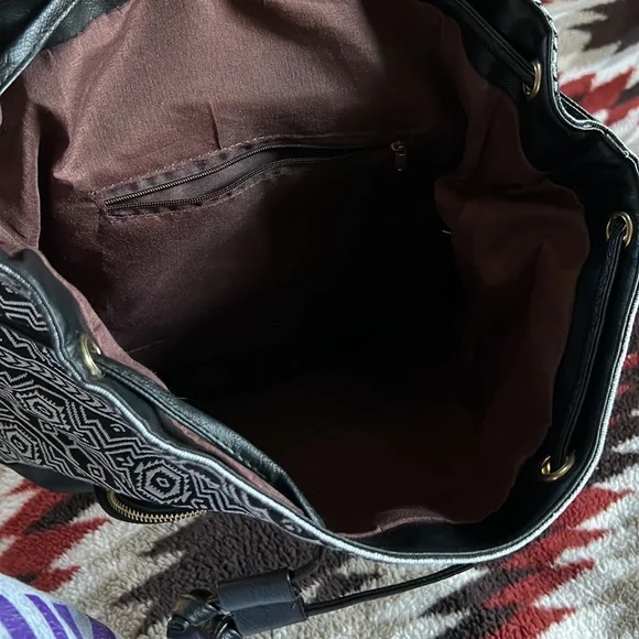 Backpack - Picture 3 of 3